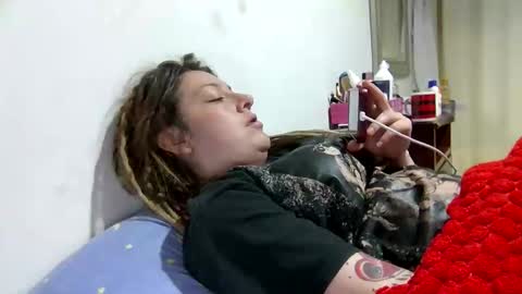 Snapshot of ezlngirl chatting on February 9, 2026, 1:31 am Aimee online show from February 9, 2026, 1:31 am