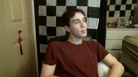 Ezra Naamah online show from January 20, 2025, 2:22 am