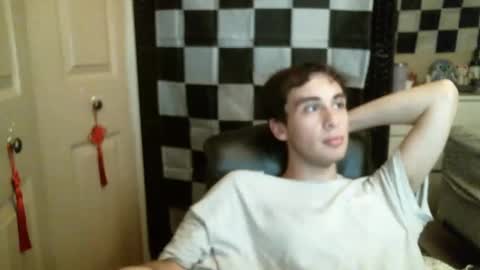 Ezra Naamah online show from February 10, 2025, 2:08 am