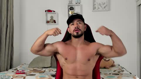 Ezzio Scolaro online show from April 12, 2026, 11:21 pm