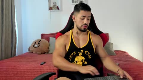 Ezzio Scolaro online show from April 21, 2026, 10:34 pm