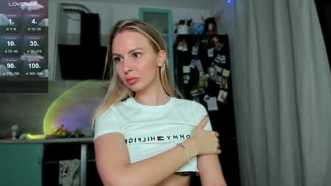  if you dont have fansly account yet use this link to registration    online show from December 15, 2024, 4:04 pm