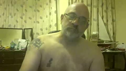 f1zzeek online show from May 17, 2026, 10:28 pm