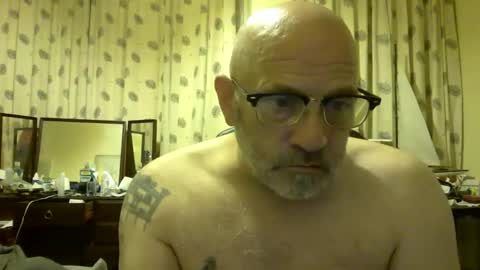 f1zzeek online show from June 8, 2026, 1:28 am