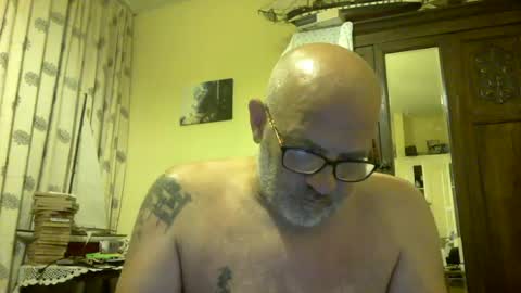 f1zzeek online show from July 3, 2026, 8:37 pm