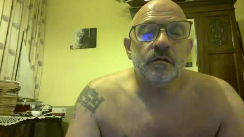 f1zzeek online show from July 10, 2026, 12:26 am