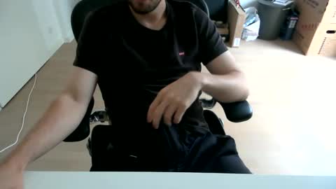 Snapshot of fabian_196 chatting on June 4, 2026, 3:07 pm Call me bitch online show from June 4, 2026, 3:07 pm