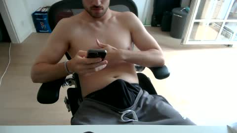 Snapshot of fabian_196 chatting on July 8, 2026, 3:05 pm Call me bitch online show from July 8, 2026, 3:05 pm