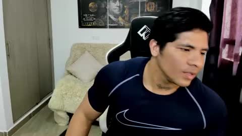 Snapshot of fabian_arango chatting on July 9, 2026, 6:34 pm Fabian arango online show from July 9, 2026, 6:34 pm
