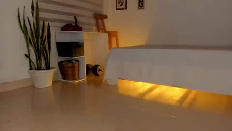 -  A N D E R online show from December 14, 2025, 12:27 am