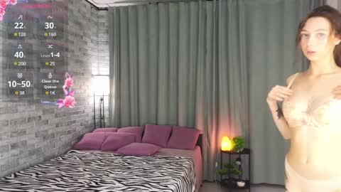 Adri online show from December 23, 2024, 11:17 pm