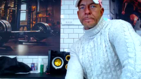 fabxxxl online show from January 28, 2025, 8:04 am