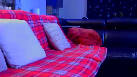 fabxxxl online show from March 28, 2026, 9:47 pm