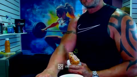 fabxxxl online show from June 17, 2026, 7:33 am