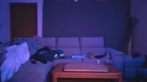 facesd online show from February 22, 2025, 9:34 am