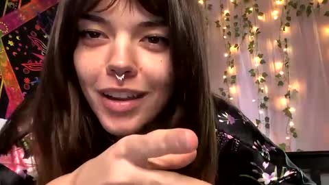 Faerie 3 online show from September 29, 2025, 6:24 pm