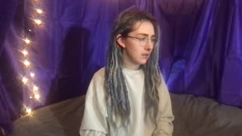 Fae online show from February 5, 2025, 8:32 am