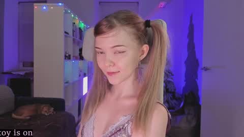 fairy_casey online show from December 15, 2024, 10:37 pm