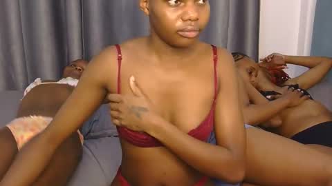 Snapshot of fairy_pearl chatting on May 20, 2026, 4:18 am fairy_pearl online show from May 20, 2026, 4:18 am