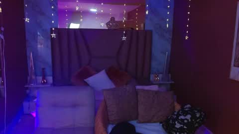 FAIRY online show from April 21, 2026, 2:51 am