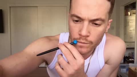 Travis online show from December 19, 2024, 10:21 pm