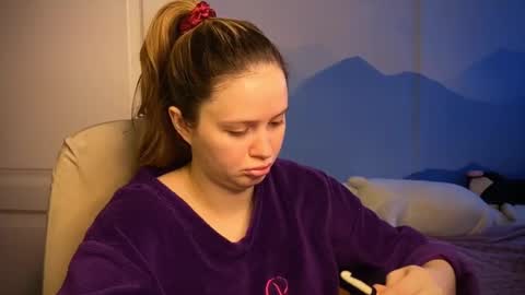 Ilona online show from February 2, 2026, 8:24 am