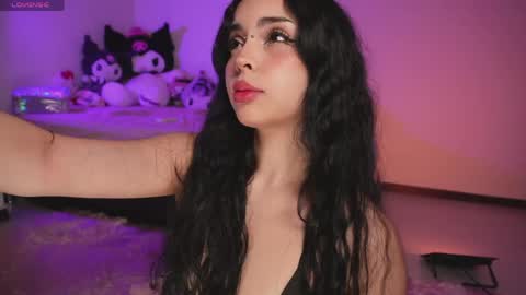 Sara  REMEMBER TO LEAVE A THUMB UP online show from May 14, 2026, 4:41 am