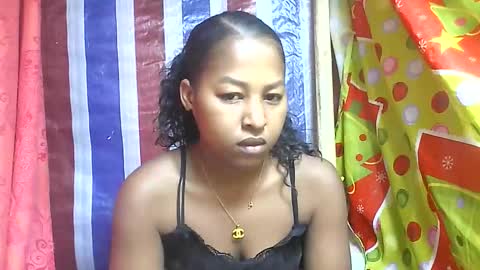 faissane9794 online show from February 19, 2026, 10:44 am