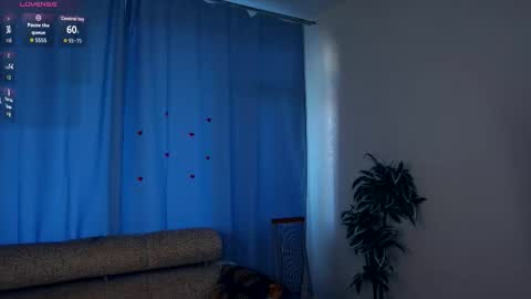 Erika online show from September 23, 2025, 7:33 am