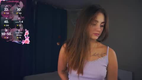 Erika online show from November 12, 2025, 6:25 am