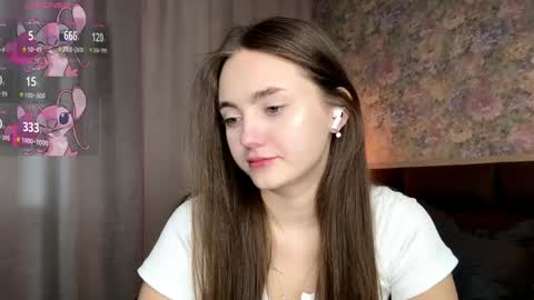Snapshot of falineellson chatting on June 6, 2026, 7:57 am Erika online show from June 6, 2026, 7:57 am