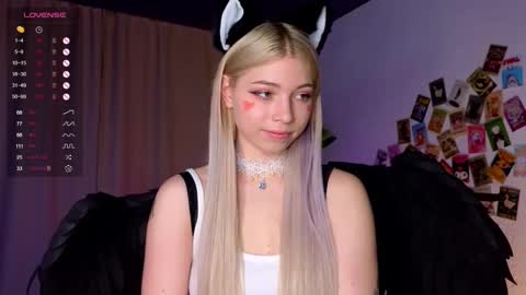 Emilia online show from February 14, 2025, 4:15 am