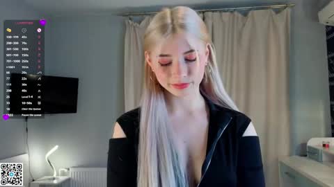 Emilia online show from March 11, 2025, 4:10 am