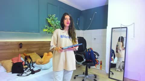 Megan    630  1330 -5 online show from January 14, 2026, 11:49 am