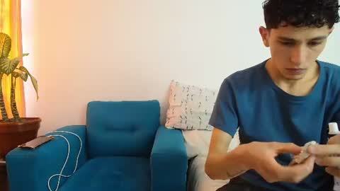 Snapshot of fallgays chatting on July 6, 2026, 6:10 pm FallGays online show from July 6, 2026, 6:10 pm