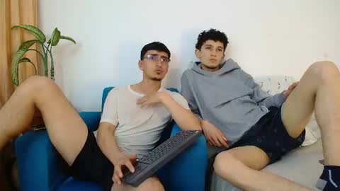 Snapshot of fallgays chatting on July 31, 2026, 11:26 pm FallGays online show from July 31, 2026, 11:26 pm