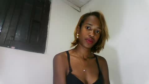 fallinah01 online show from July 21, 2026, 4:59 am