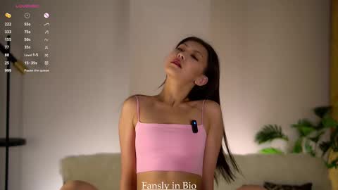 Kim online show from October 18, 2025, 2:29 pm