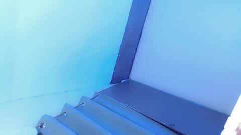 Ivy Lauren online show from February 8, 2025, 4:47 pm