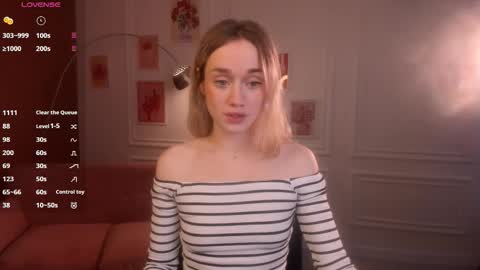 fancyamelia online show from September 27, 2025, 2:11 pm