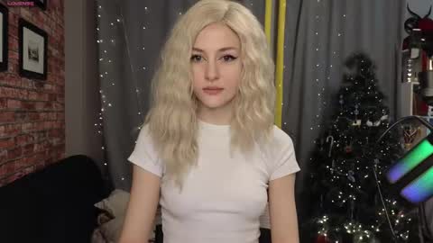 Snapshot of fancymeee chatting on December 21, 2024, 12:16 pm fancymeee online show from December 21, 2024, 12:16 pm