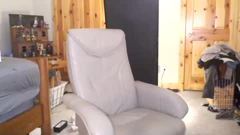 Fan Friction online show from March 5, 2025, 1:28 pm