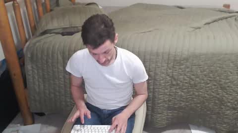 Snapshot of fanfriction chatting on May 10, 2026, 9:42 pm Fan Friction online show from May 10, 2026, 9:42 pm