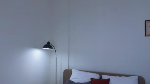 Eva online show from March 6, 2025, 4:19 am