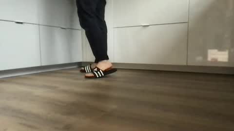 Alex online show from October 15, 2025, 8:25 am