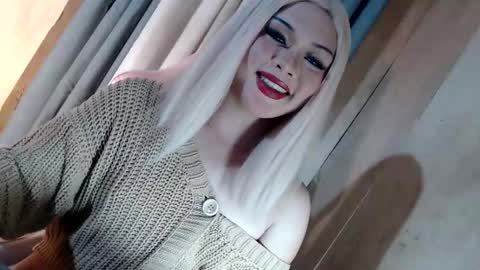 Snapshot of fantasticcock69_daniella chatting on June 10, 2026, 4:50 pm DANIELLA - DONT FORGET TO GIVE ME A THUMBSU UP online show from June 10, 2026, 4:50 pm