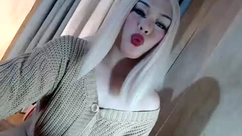 Snapshot of fantasticcock69_daniella chatting on June 14, 2026, 11:51 pm DANIELLA - DONT FORGET TO GIVE ME A THUMBSU UP online show from June 14, 2026, 11:51 pm