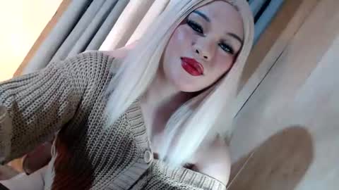 Snapshot of fantasticcock69_daniella chatting on June 20, 2026, 5:27 pm DANIELLA - DONT FORGET TO GIVE ME A THUMBSU UP online show from June 20, 2026, 5:27 pm