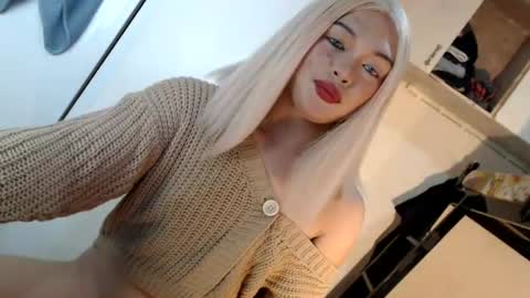 Snapshot of fantasticcock69_daniella chatting on July 25, 2026, 11:02 pm DANIELLA - DONT FORGET TO GIVE ME A THUMBSU UP online show from July 25, 2026, 11:02 pm