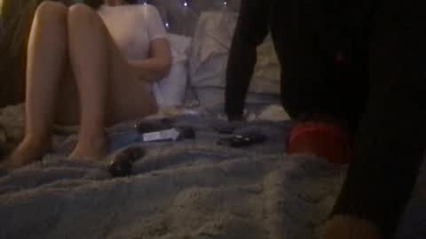 fantasticdeee online show from March 9, 2025, 6:32 pm